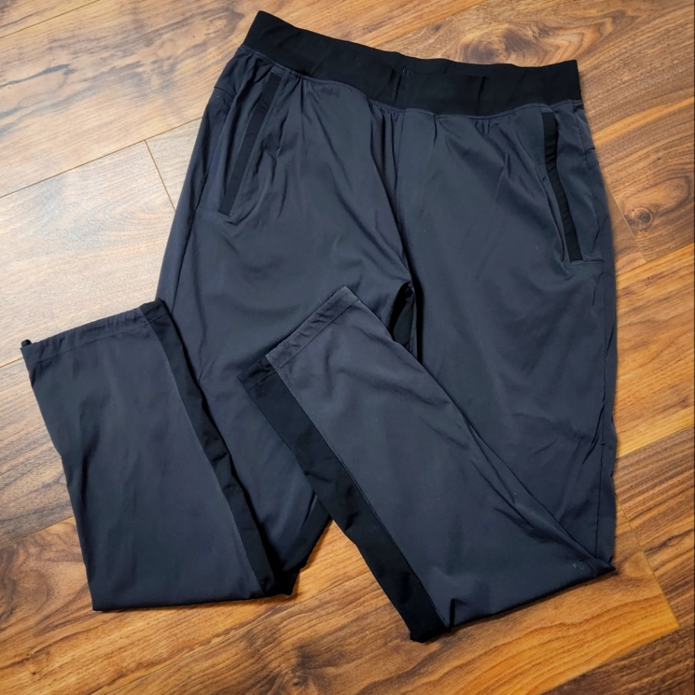 Lululemon joggers